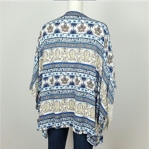 SKI Plus Short Sleeve Cardigan Paisley Print Kimono - Picture 3 of 4